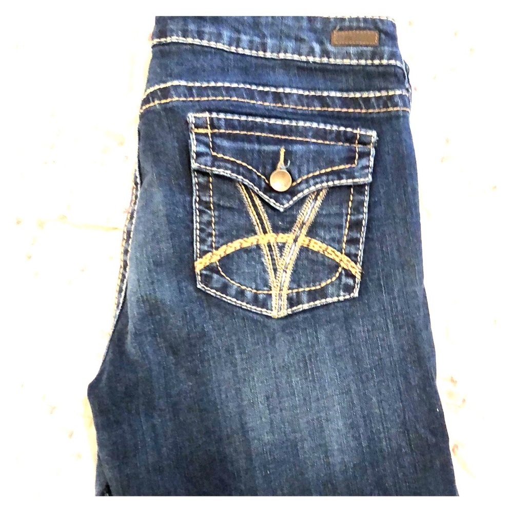 Low rise crop jeans